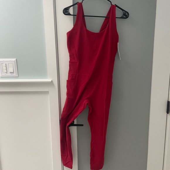 NWT Athleta Salutation Bodysuit 7/8 Clover Berry L - Picture 3 of 9